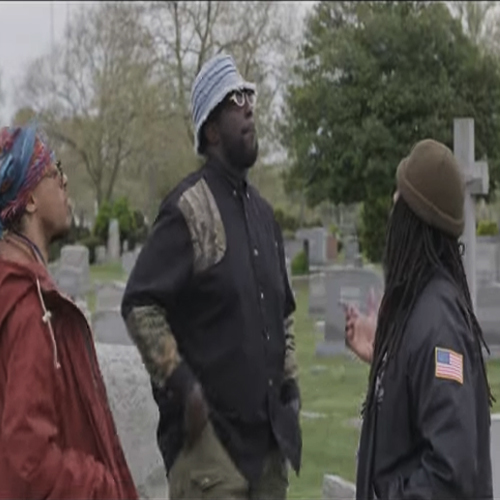 Quelle Chris Delivers "The Sky Is Blue Because The Sunset Is Red" Video 4 Quelle Chris feat. Pink Siifu & MoRuf - The Sky Is Blue Because The Sunset Is Red Video